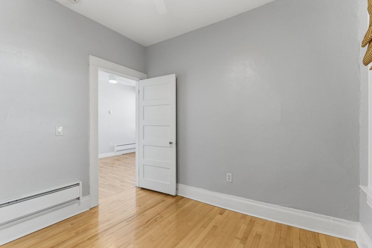 The Rainier - Photo 5 of 17