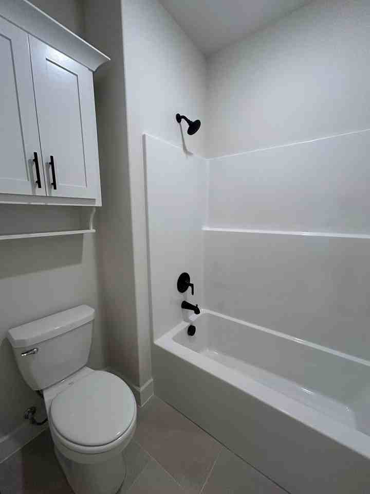 2205 Salmon St - Photo 4 of 31