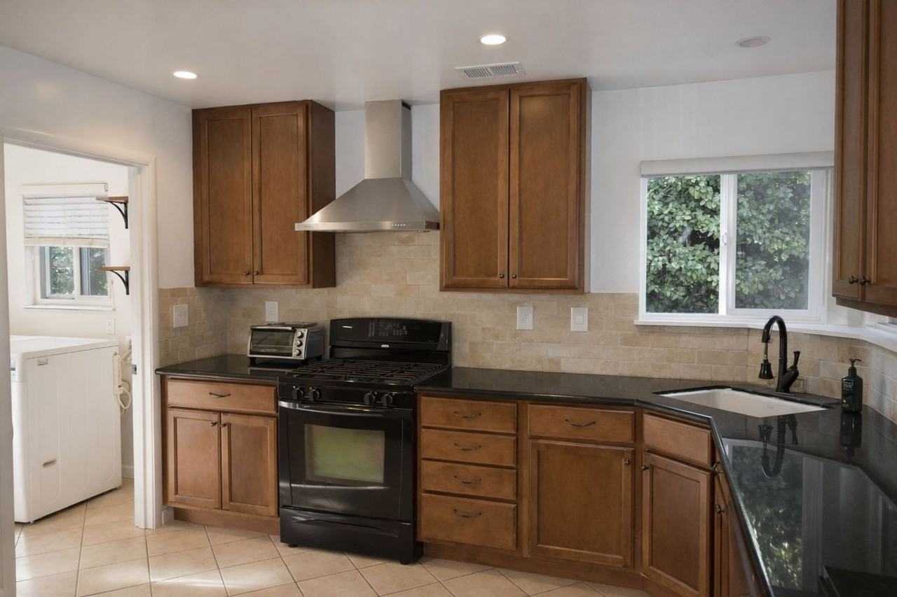 5310 Callister Ave - Photo 7 of 22