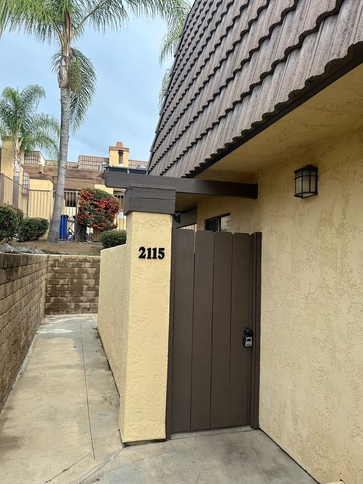 2115 Alpine Glen Pl - Photo 4 of 17