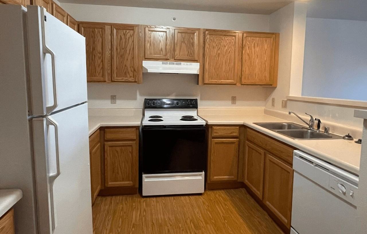 Algonquin Manor Senior Apartment Homes - Photo 5 of 15