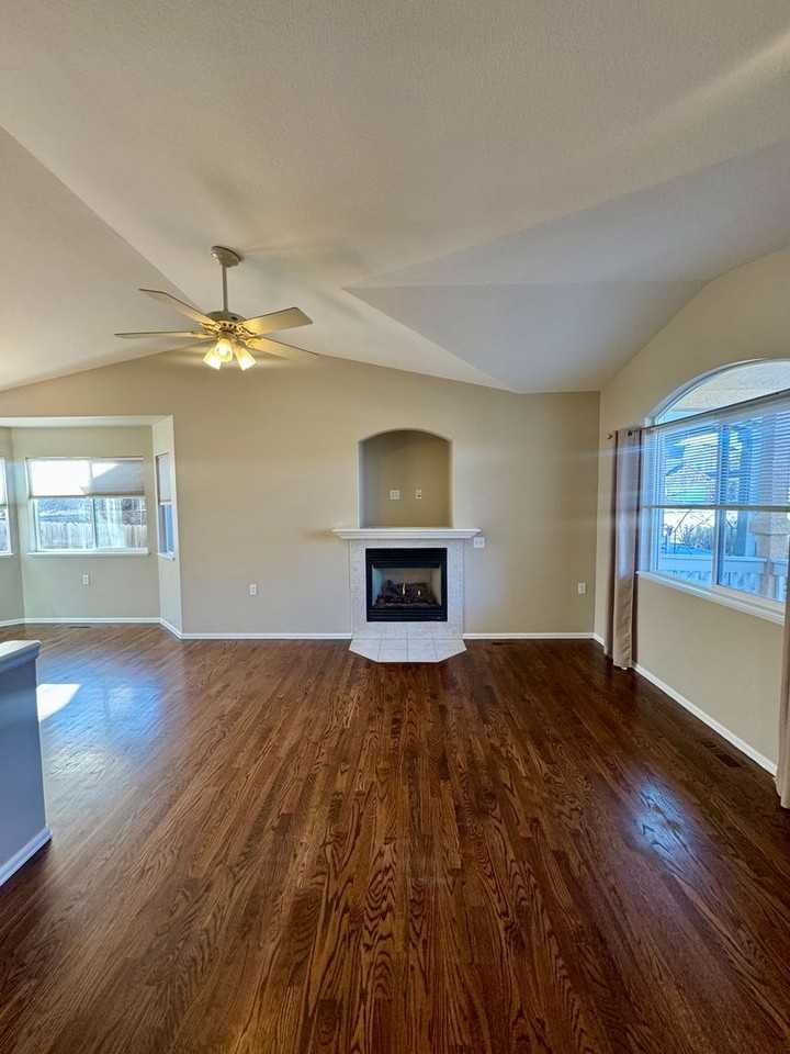 6785 Magnum Ct - Photo 4 of 44