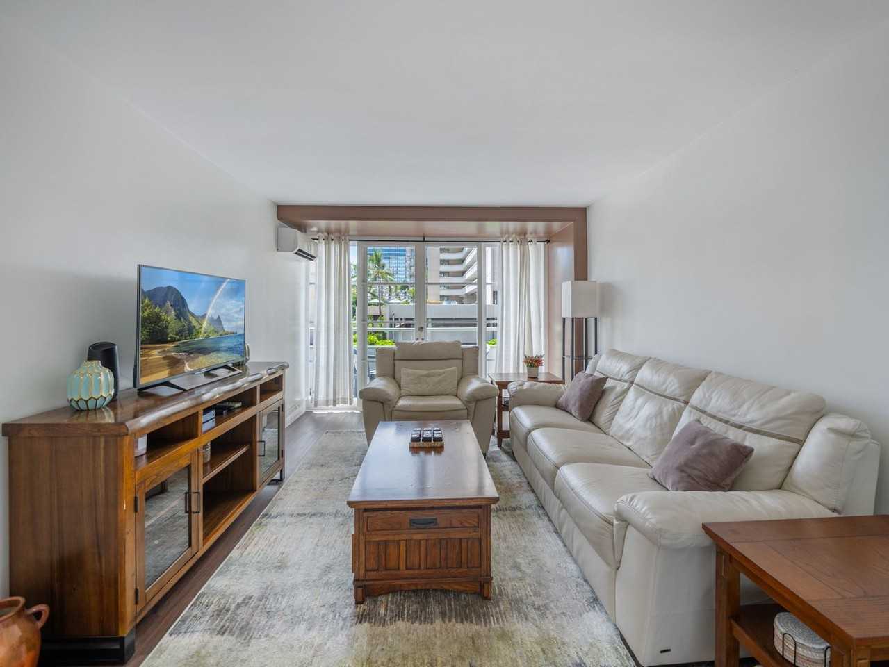 445 Kaiolu St #409 - Photo 6 of 16