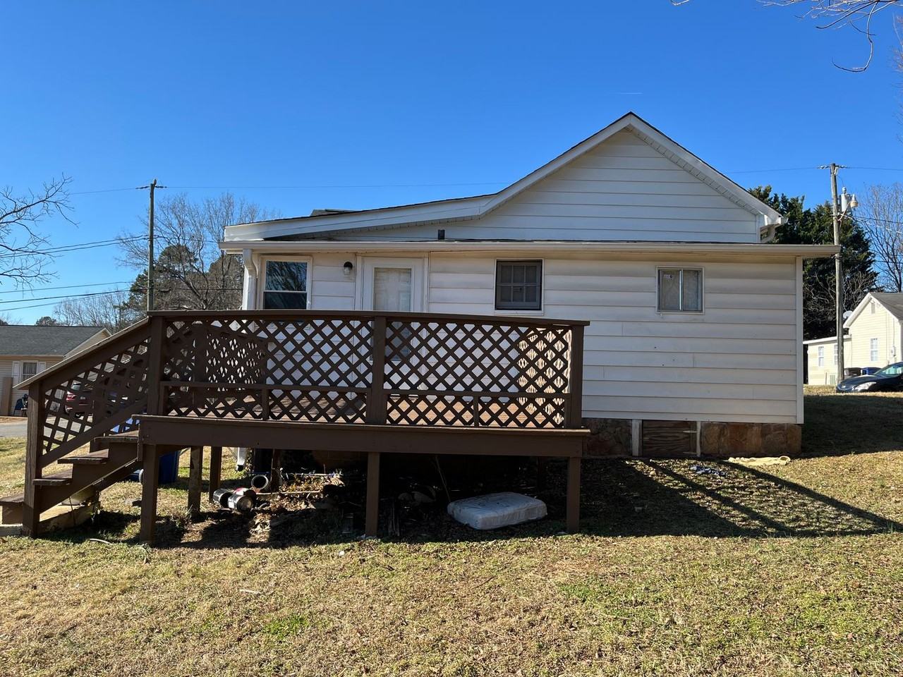 2227 Sunshine Ave - Photo 5 of 29