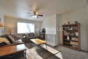 featured image of 240 E 400 N #47