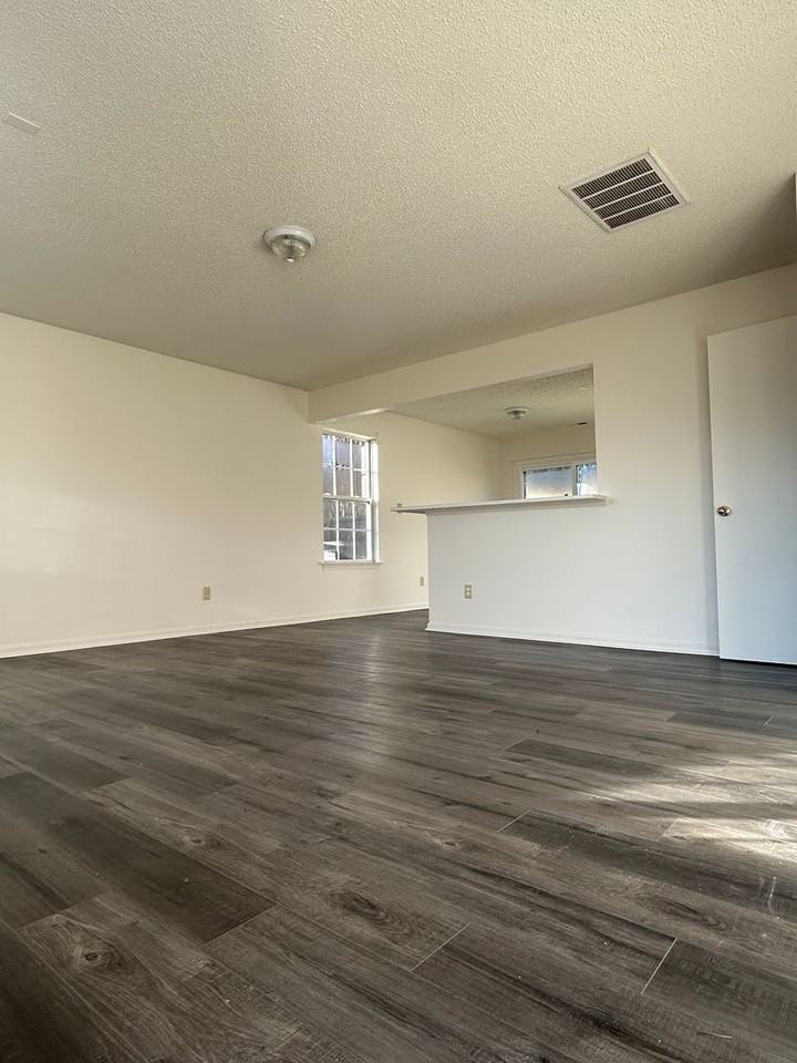 2893 Signal Ct Sw - Photo 3 of 25