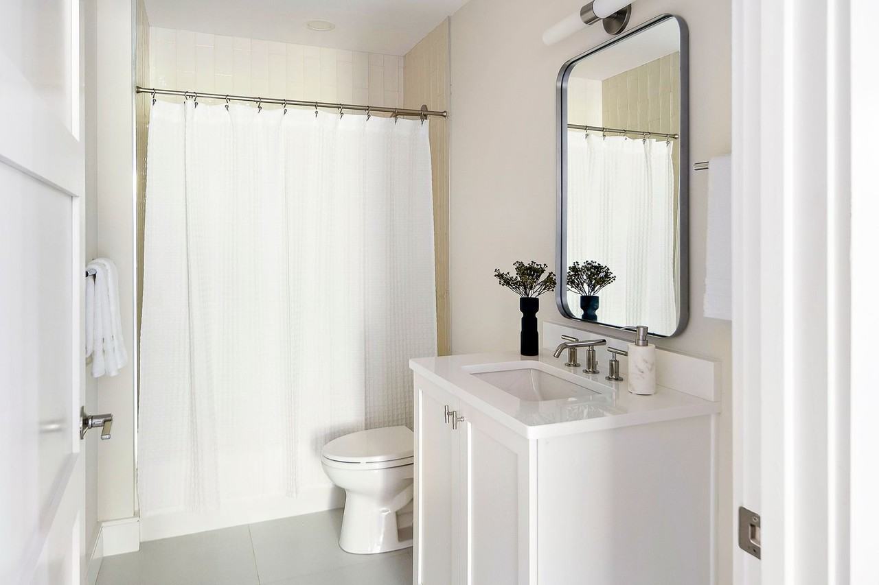 22 Kinmonth Rd - Photo 3 of 14