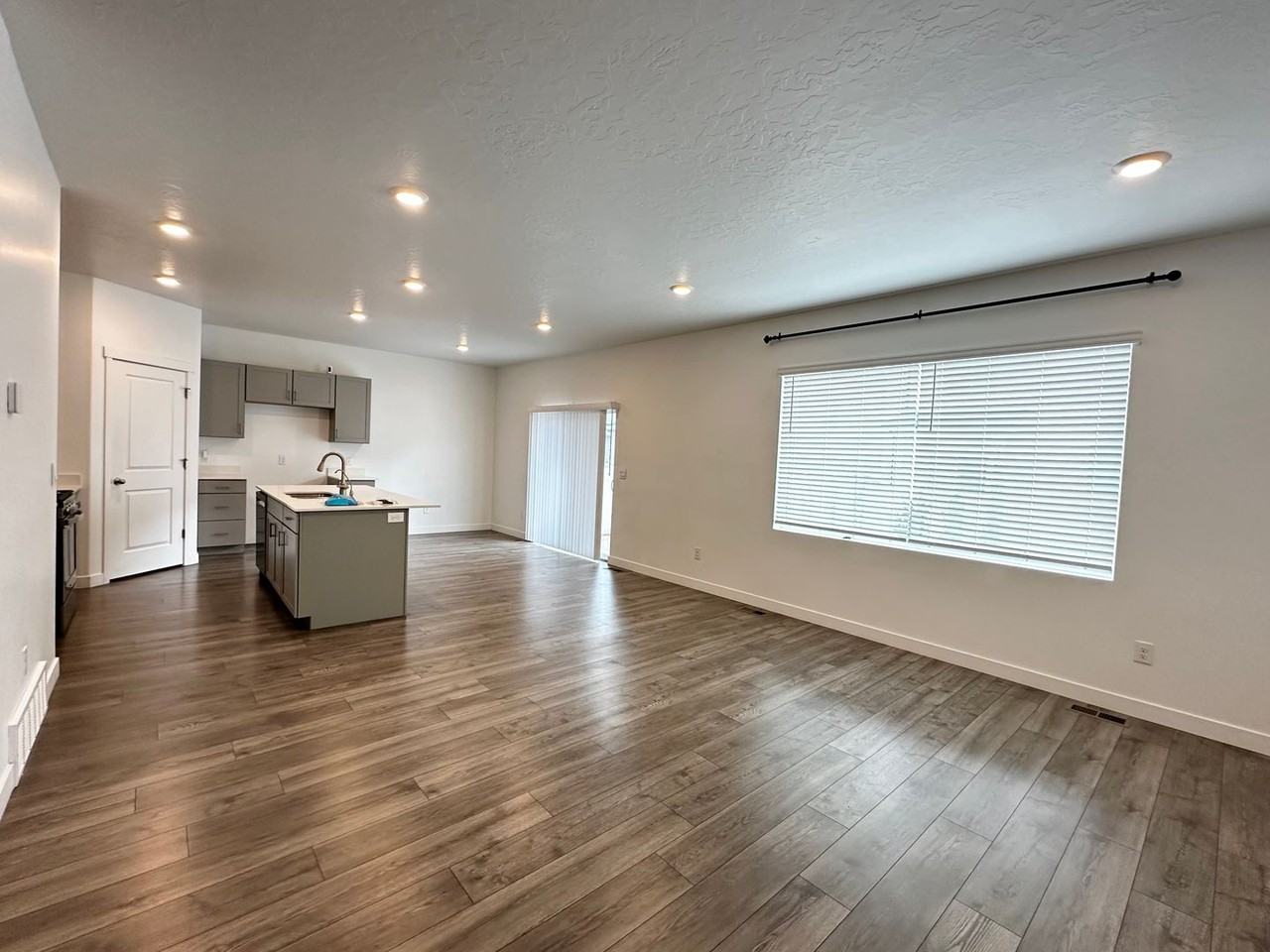 3753 W 670 N - Photo 6 of 32