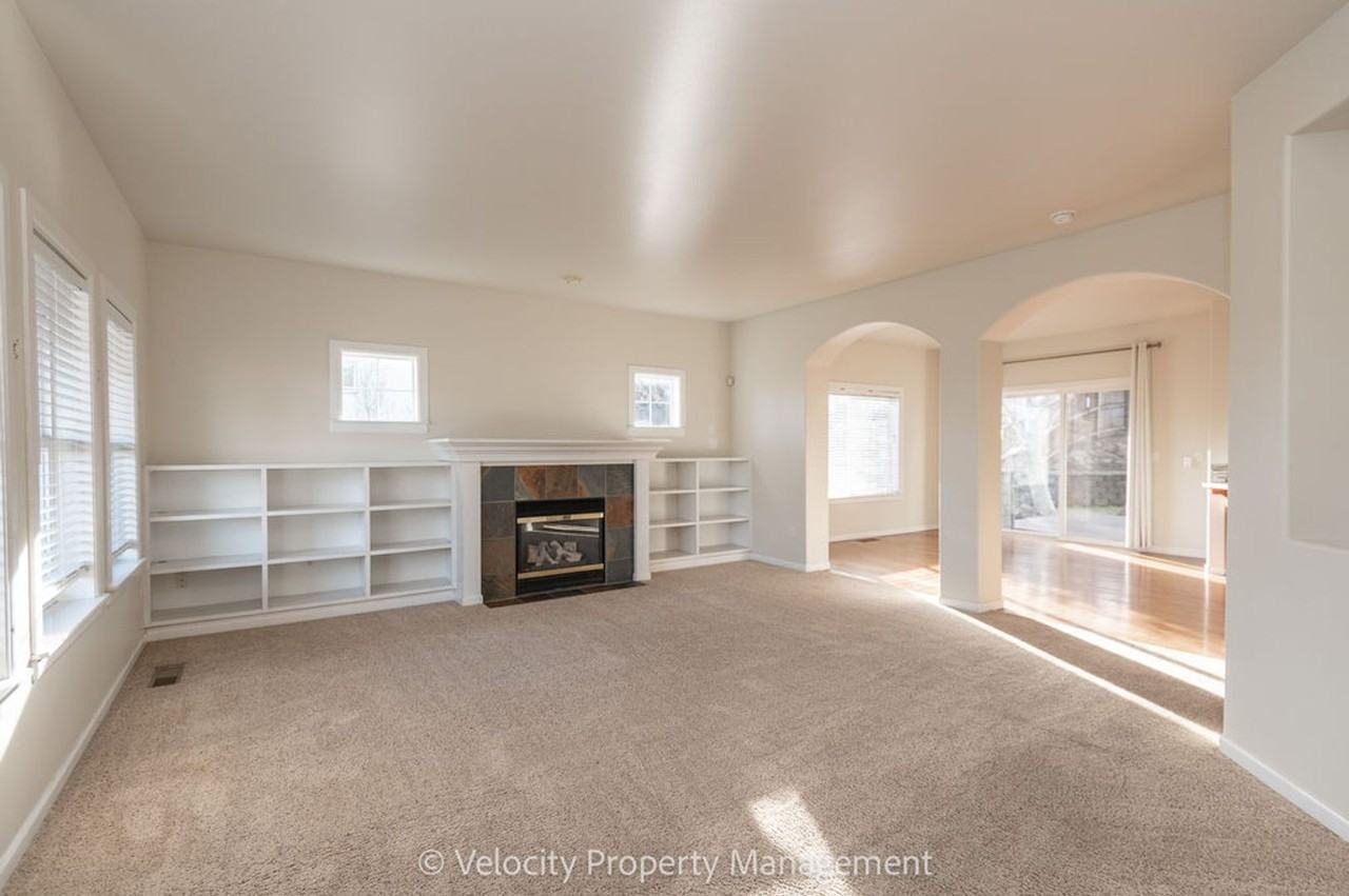 3001 Ne Quiet Canyon Dr - Photo 3 of 26