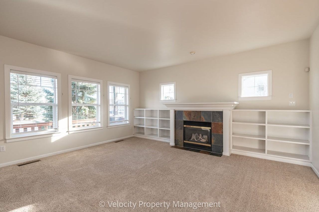 3001 Ne Quiet Canyon Dr - Photo 4 of 26