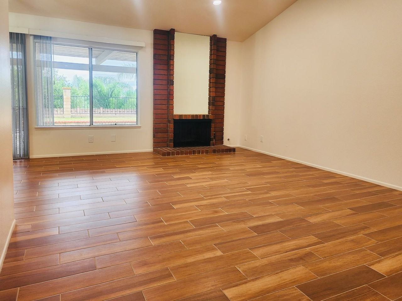 23581 Via Calzada - Photo 4 of 29