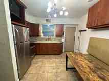 617 S 7th St #B - Photo 1 of 1