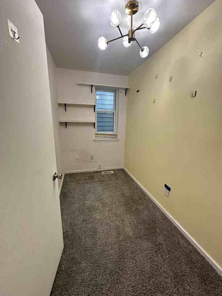 617 S 7th St #B - Photo 2 of 8