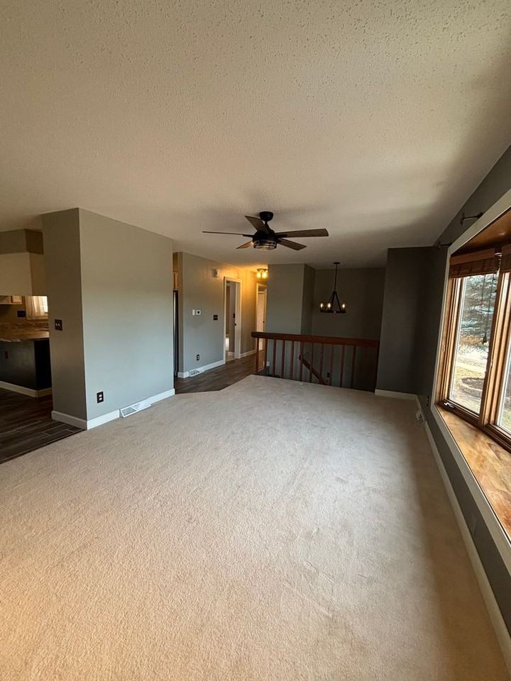 2710 Harney Pl - Photo 5 of 23