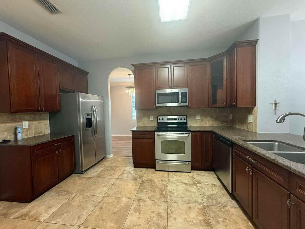 3004 Downan Point Dr - Photo 5 of 42