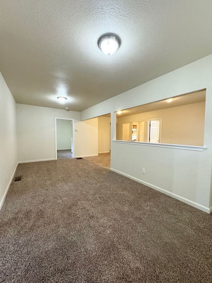 2441 Old Eureka Way #B - Photo 5 of 22