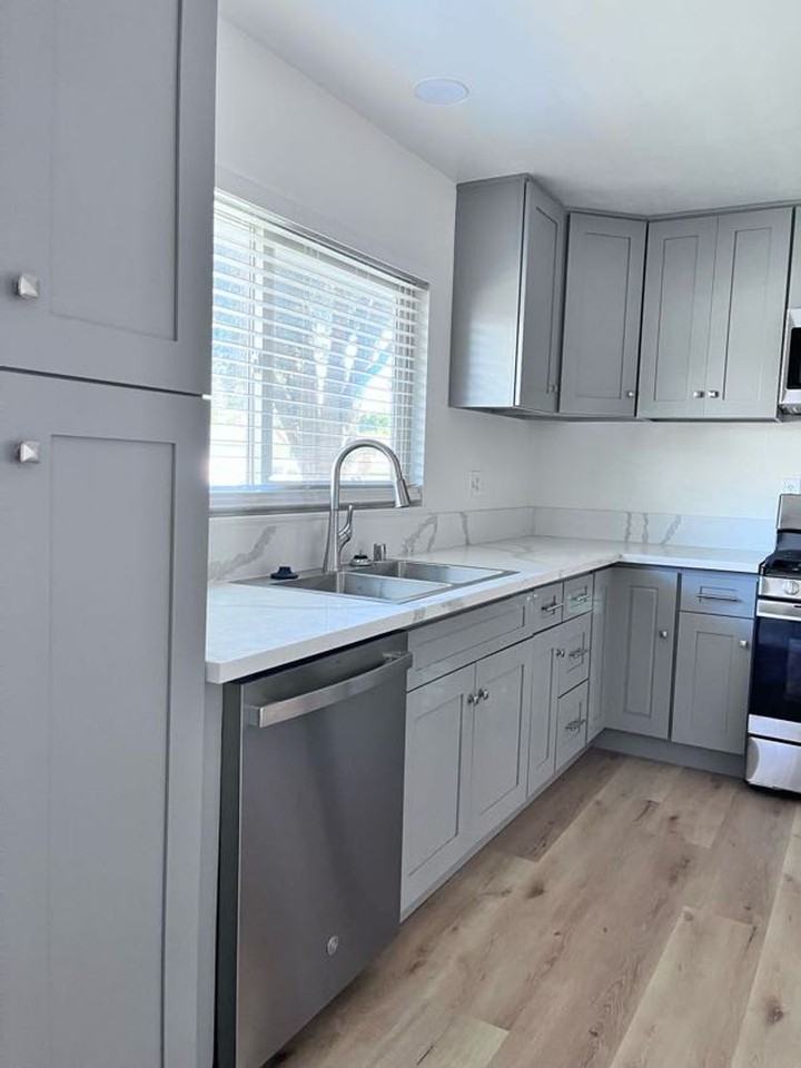 802 Hibiscus Dr - Photo 6 of 26