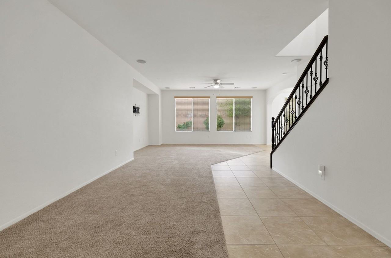 7733 Eagle Rock Peak Ct - Photo 2 of 18