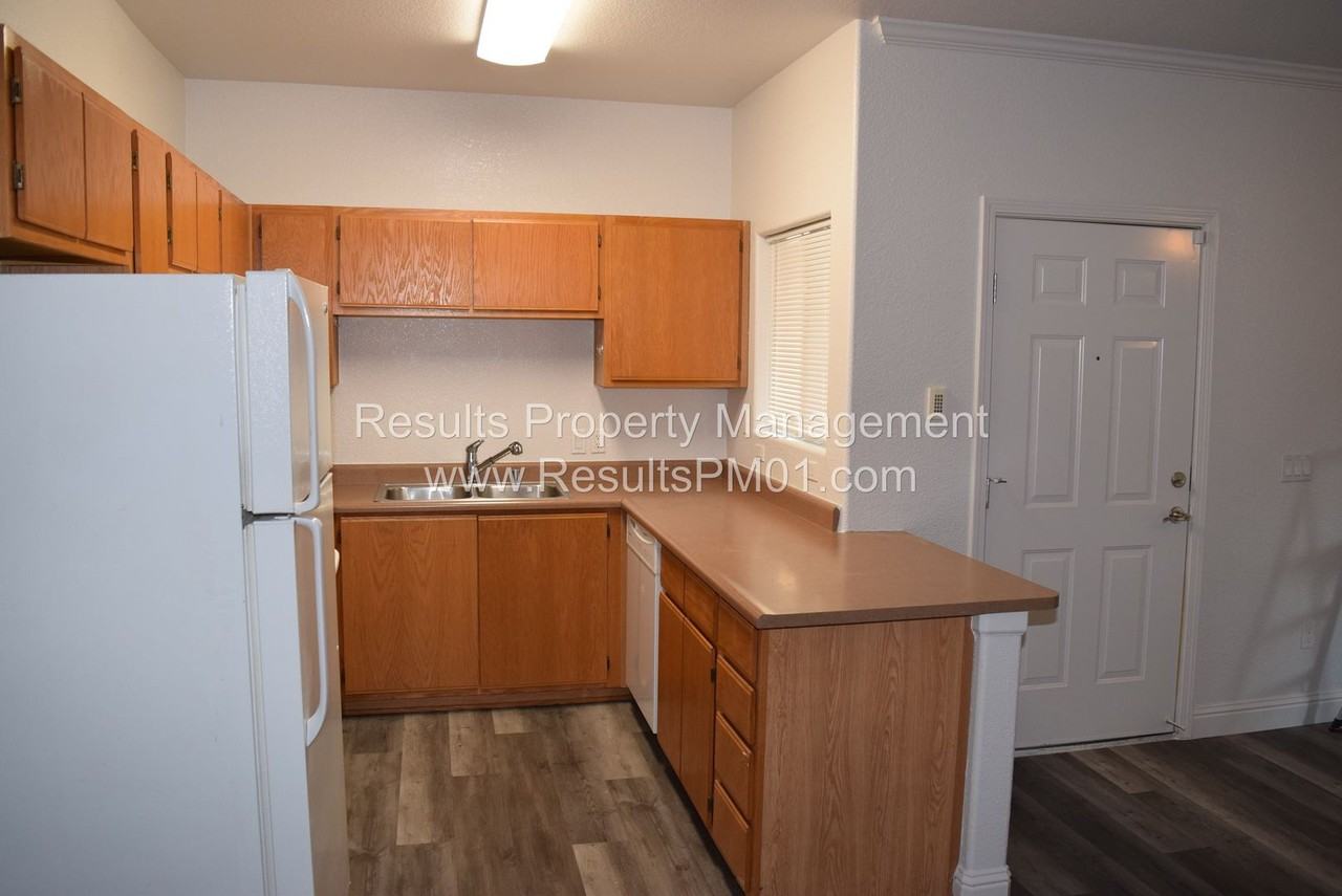 10001 Woodcreek Oaks Blvd #623 - Photo 6 of 9