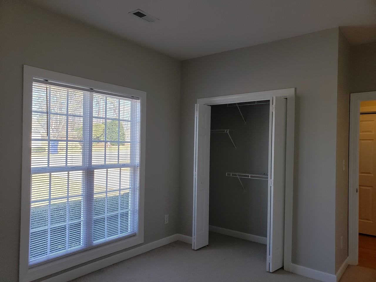 101 Compass Way - Photo 4 of 17