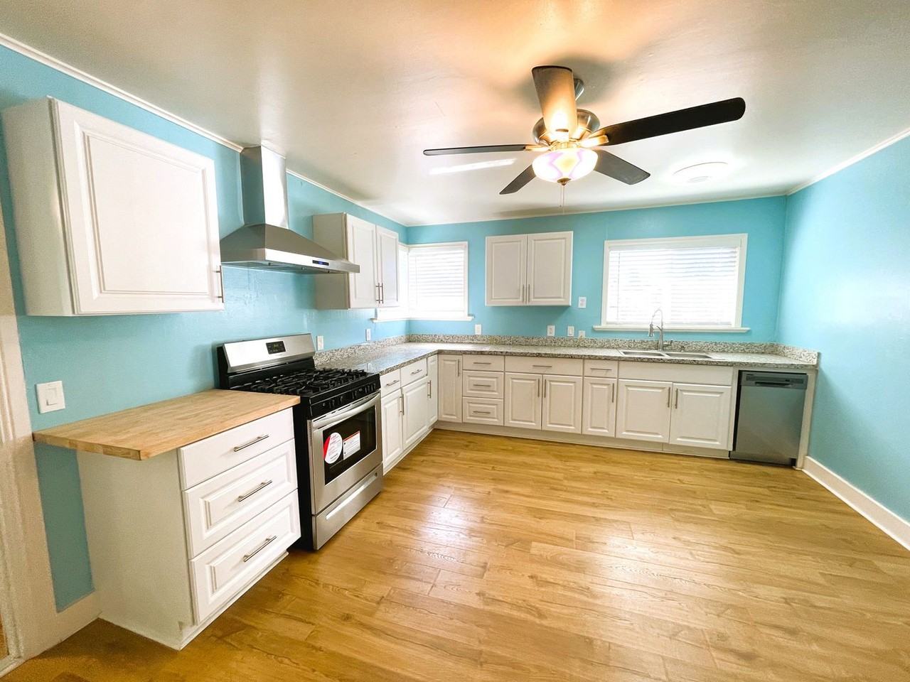 5250 Whispering Creek Dr - Photo 7 of 45