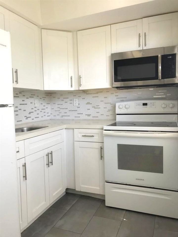 17031 Ne 21st Ave - Photo 7 of 16