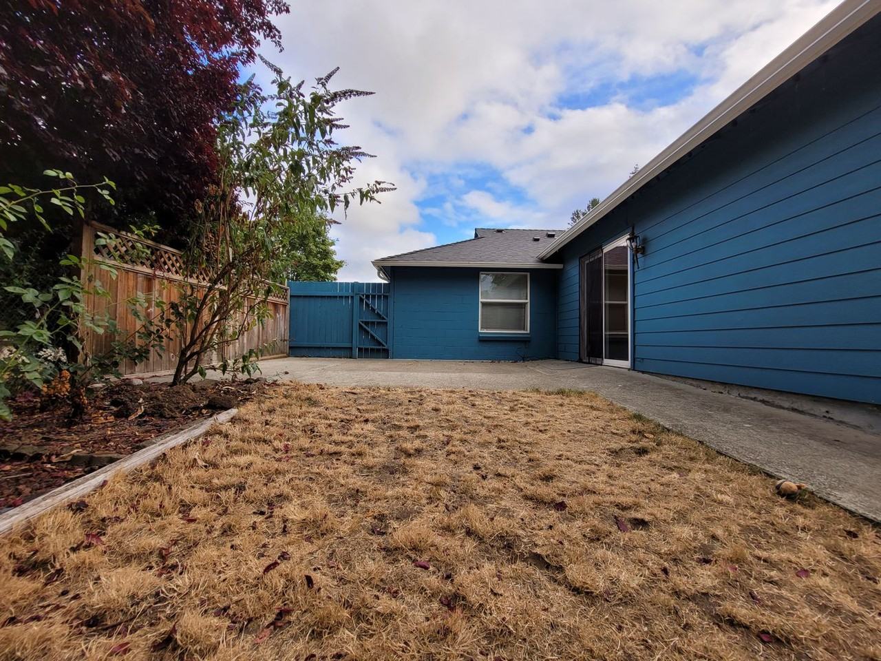 822 Ne 189th St - Photo 7 of 20