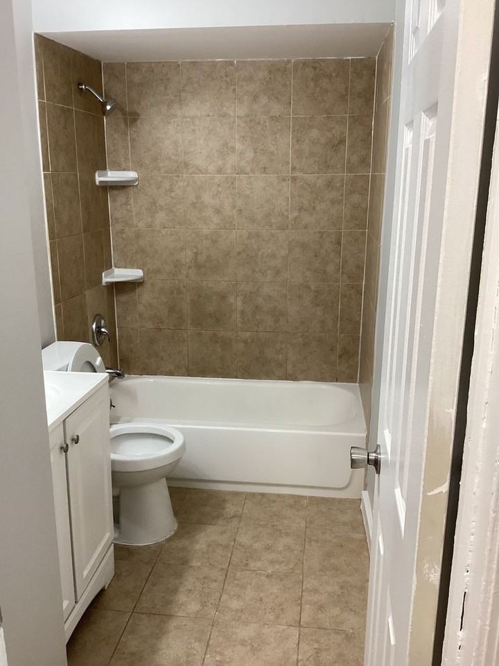 370D Joe Parker Rd - Photo 6 of 24