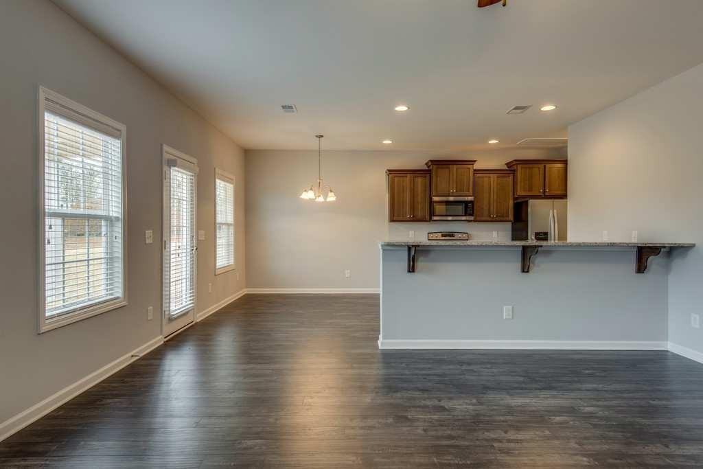 7301 Tiger Trl - Photo 7 of 26