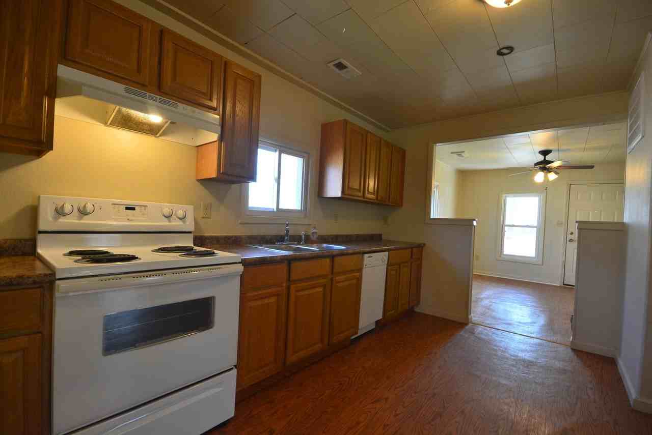 1631 W Florida St - Photo 3 of 5