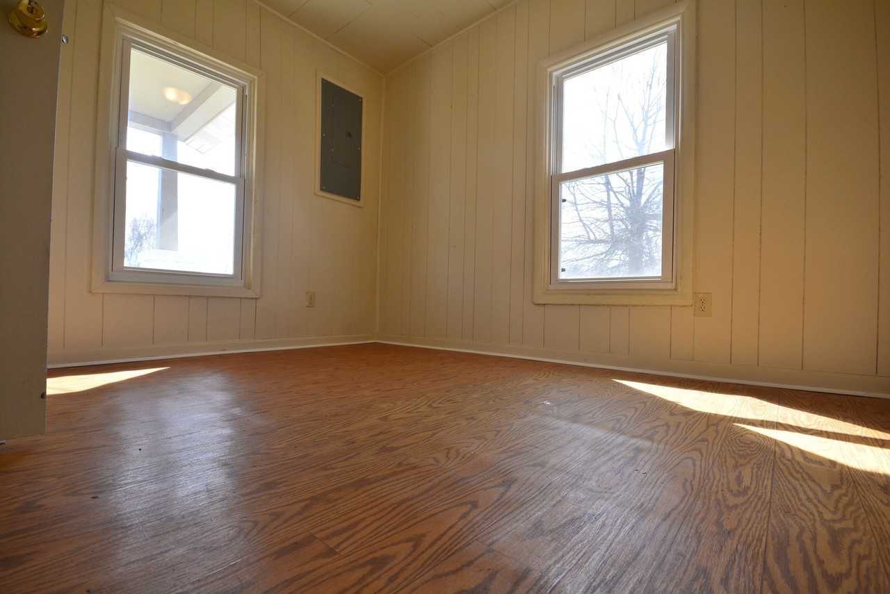 1631 W Florida St - Photo 5 of 5