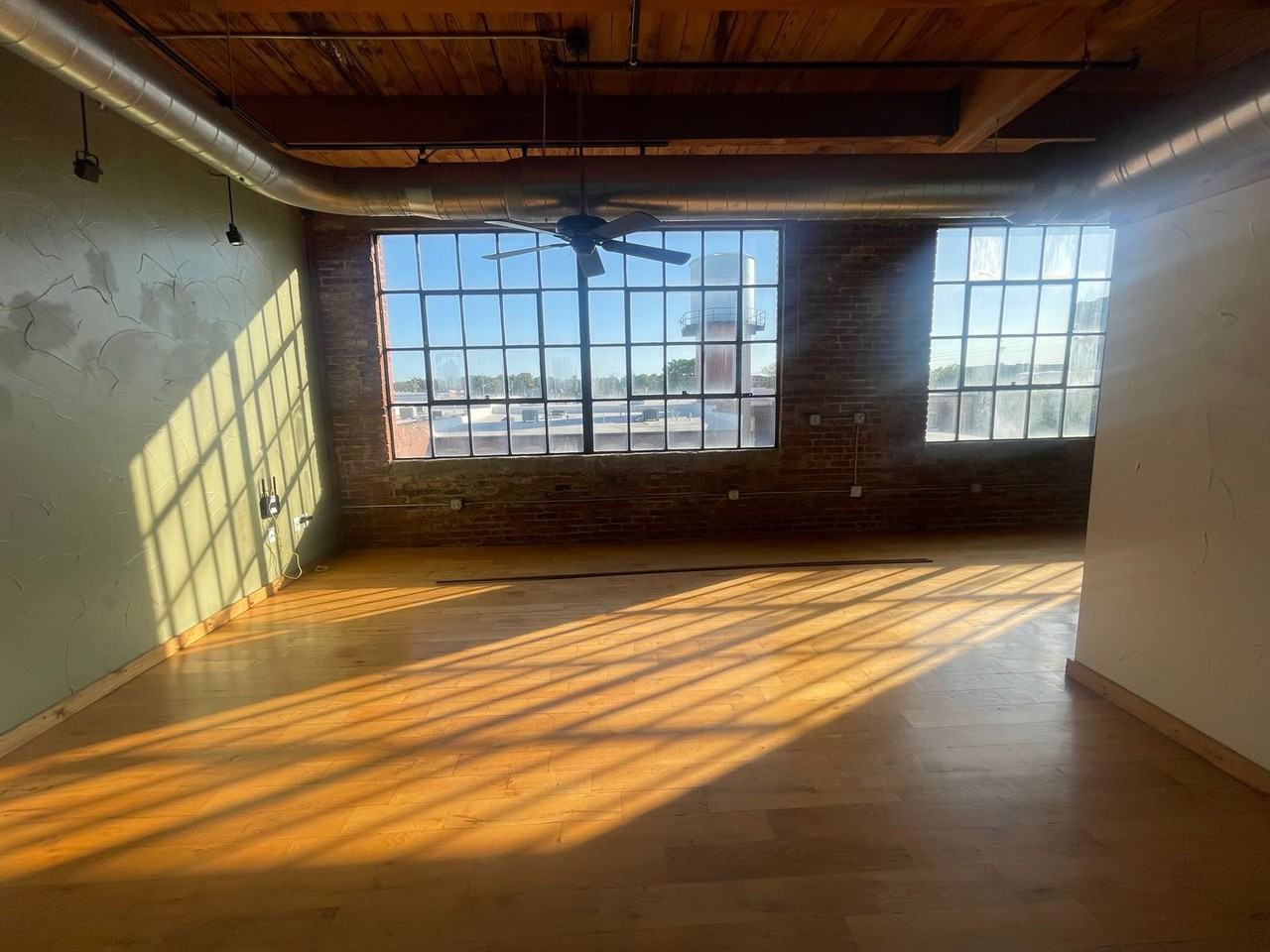 601 601 N National #306 - Photo 3 of 11