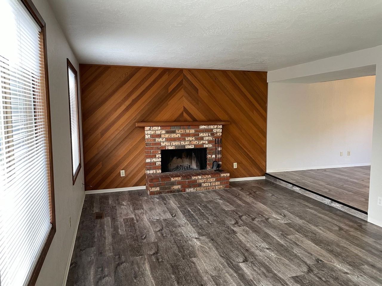 1188 Morrow Rd - Photo 2 of 22