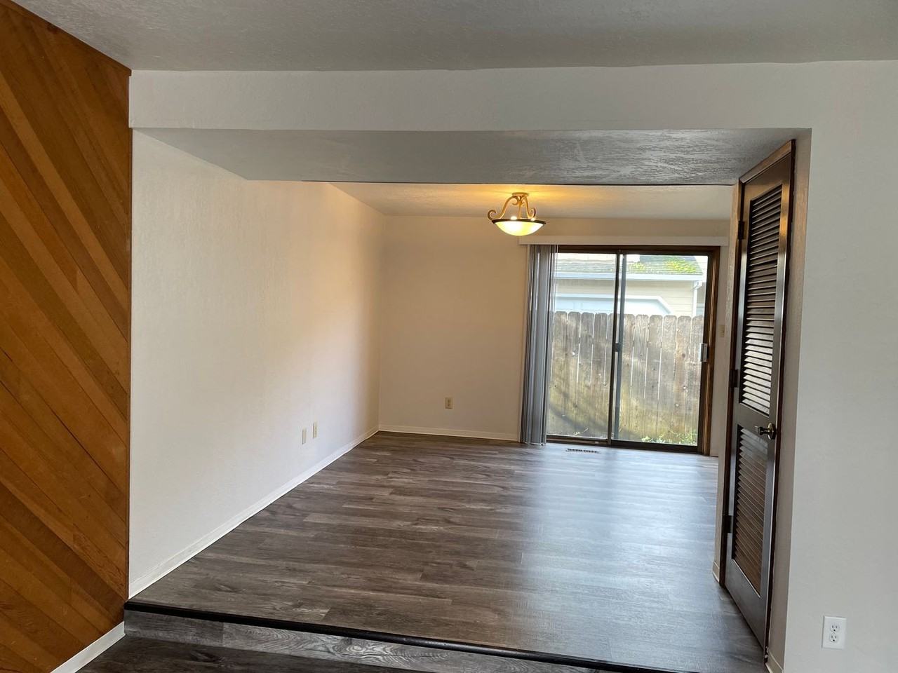 1188 Morrow Rd - Photo 6 of 22