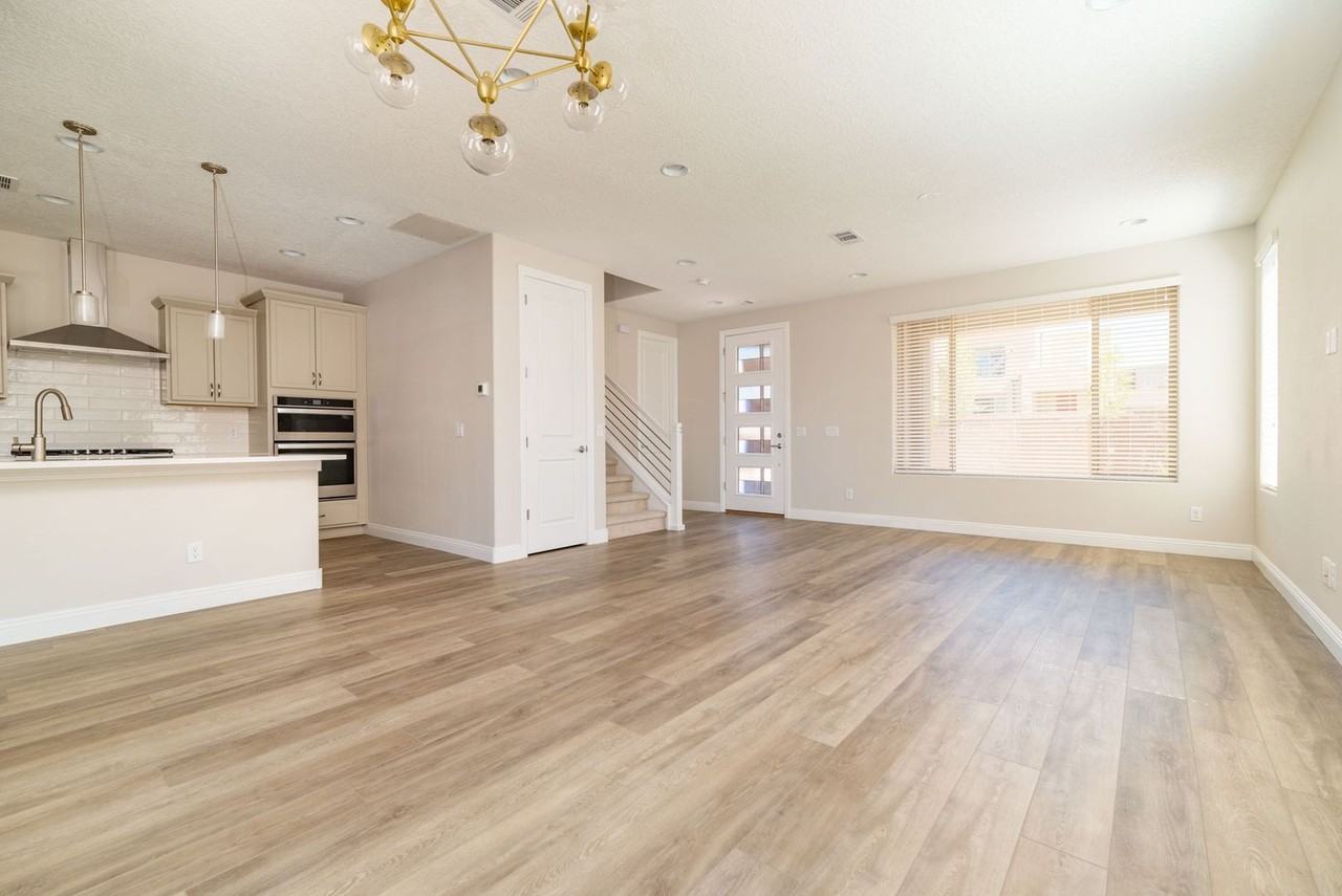 4931 Venado Peak - Photo 7 of 24