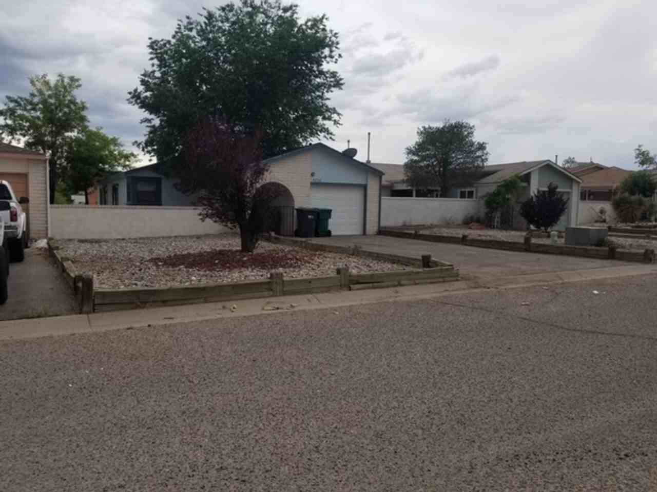 4216 Russel Ct Ne - Photo 5 of 5