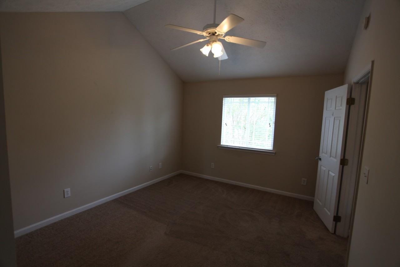 396 Jack Hampton Dr - Photo 7 of 12