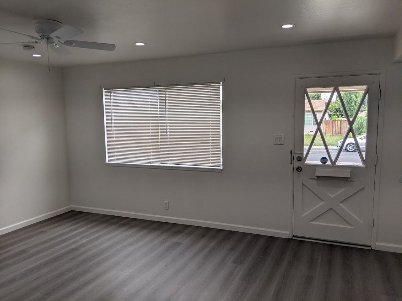 2620 Castello Way - Photo 2 of 17