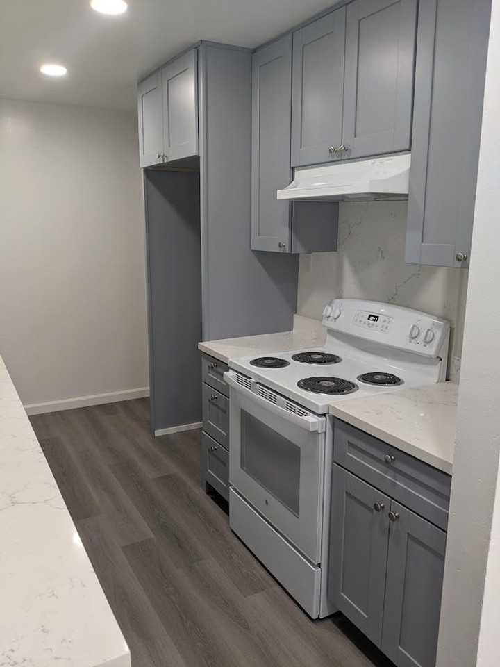 2620 Castello Way - Photo 6 of 17