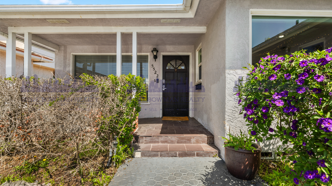 Dorothy - Photo 6 of 31