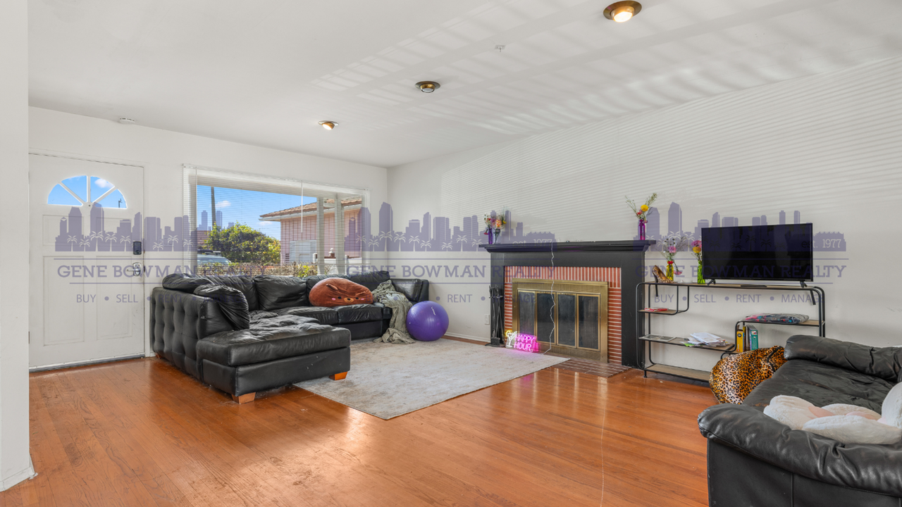 Dorothy - Photo 7 of 31