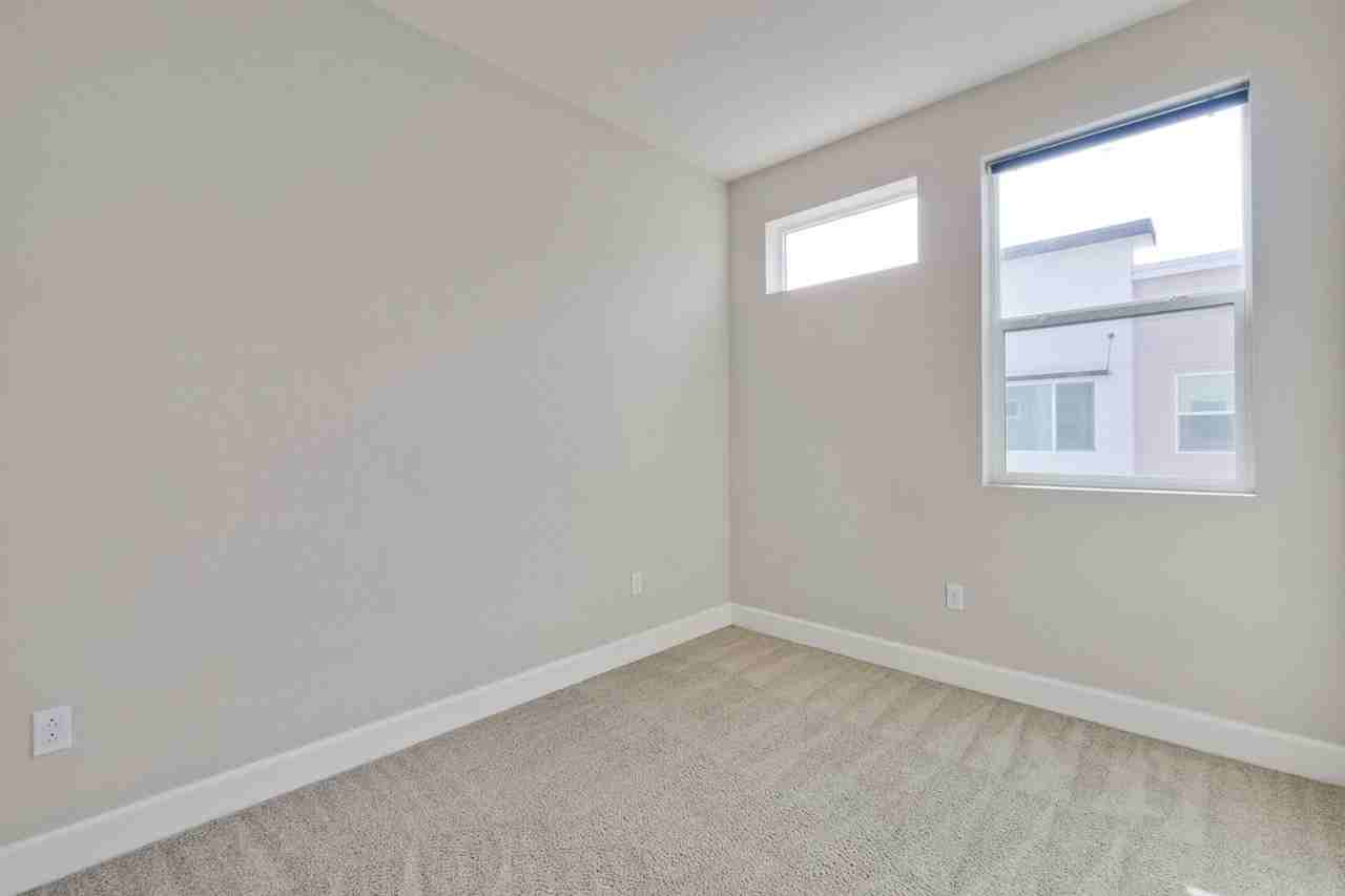 5529 Great Oaks Pkwy - Photo 6 of 23