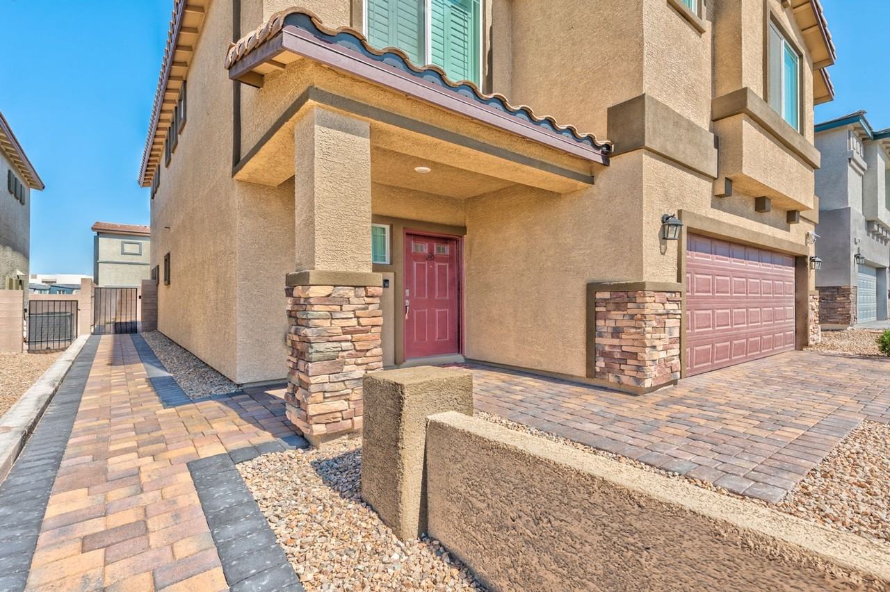 12756 Battista Ln - Photo 2 of 20