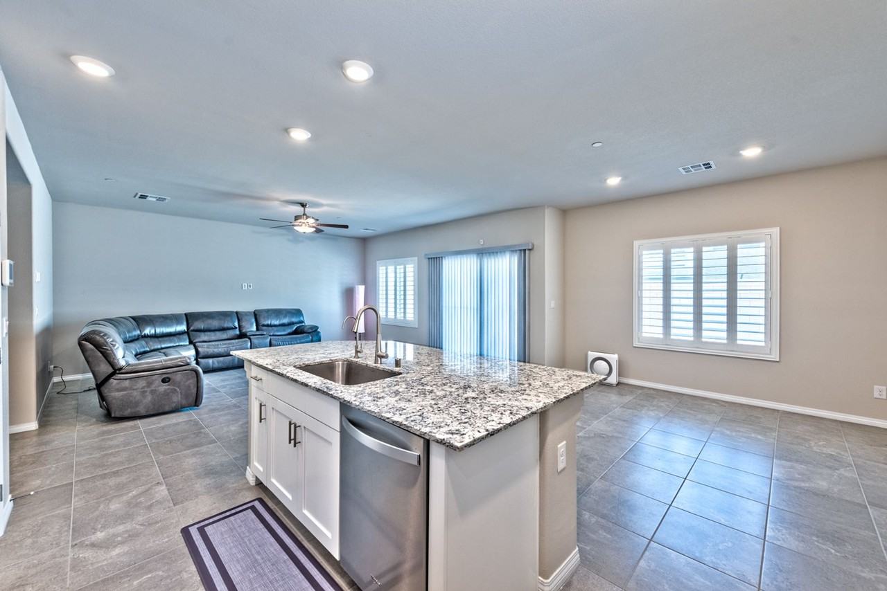 12756 Battista Ln - Photo 5 of 20