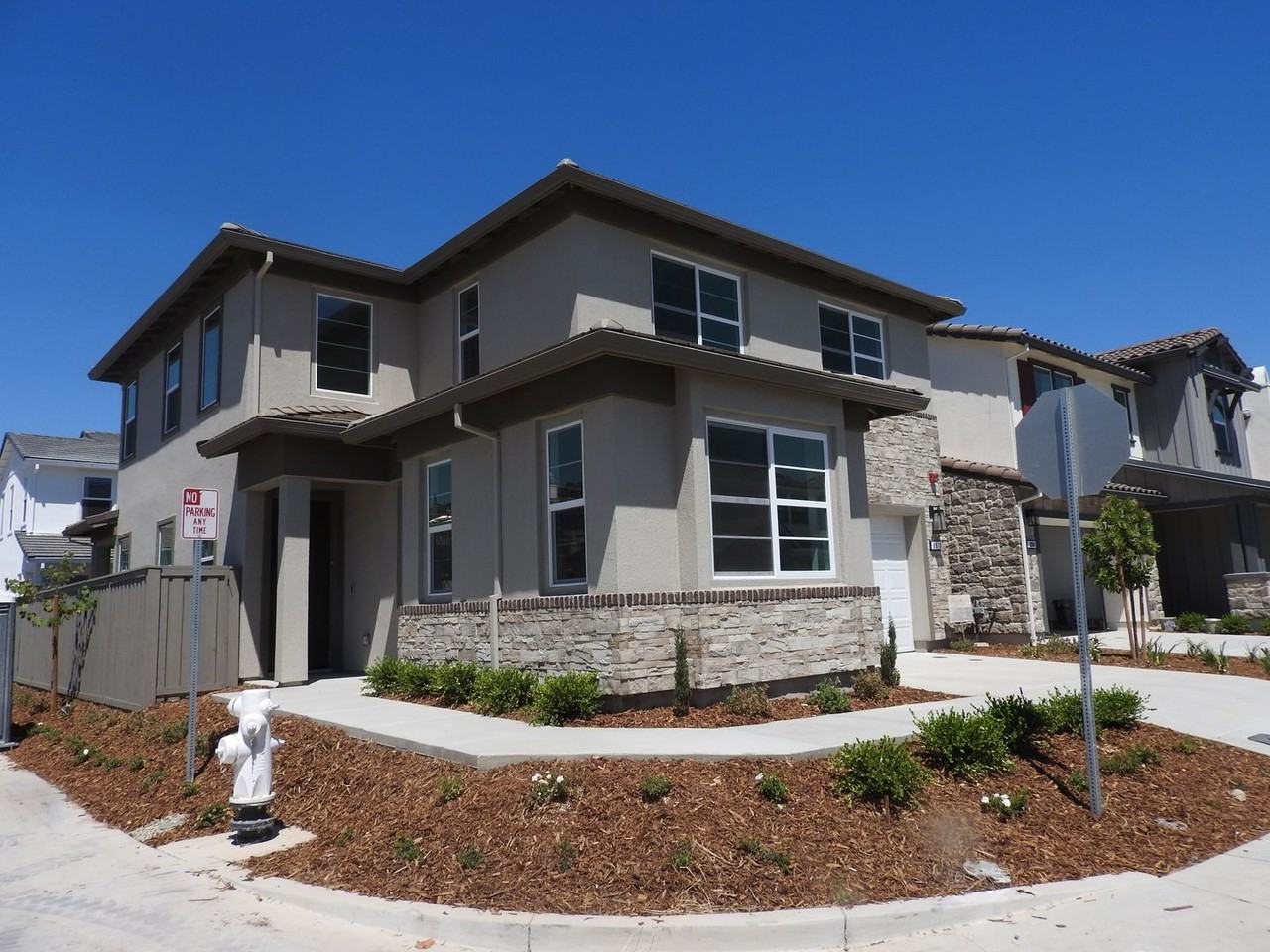 8970 Cypress Grove St - Photo 2 of 43