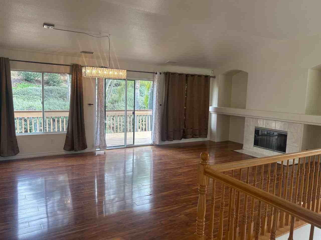 757 N Temescal St - Photo 3 of 30
