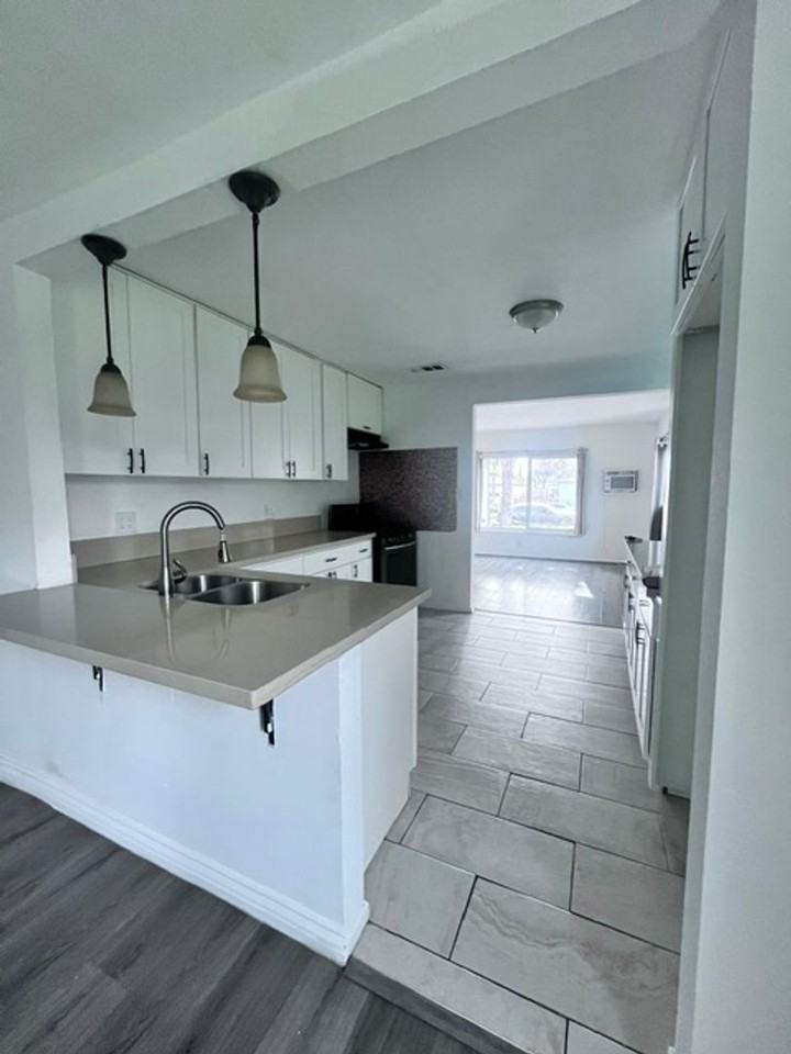 1578 Magnolia Ave - Photo 6 of 23