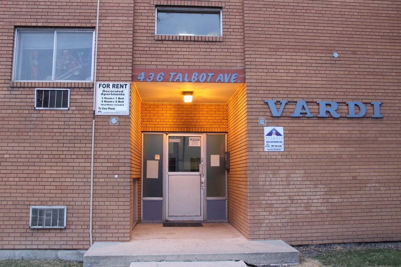 436 Talbot - Photo 2 of 12