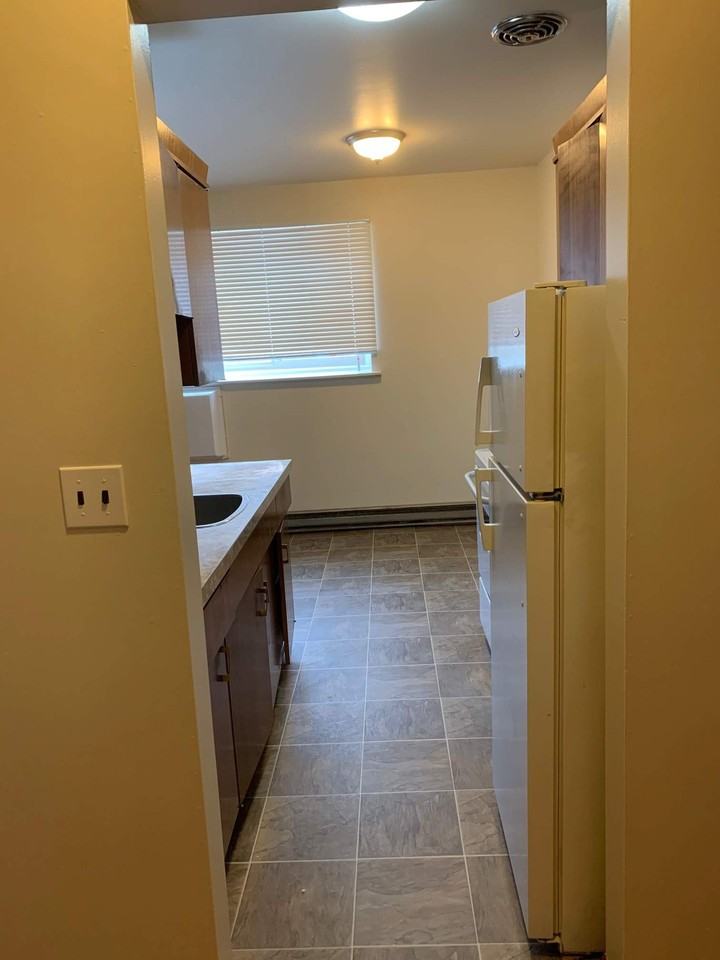 436 Talbot - Photo 5 of 12