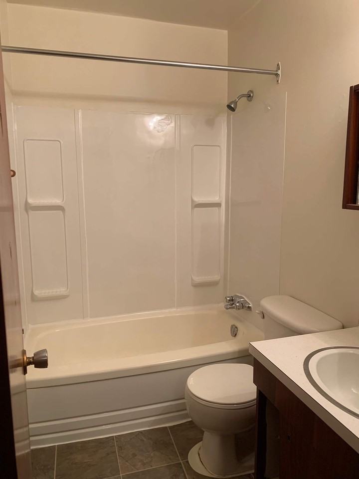 436 Talbot - Photo 6 of 12